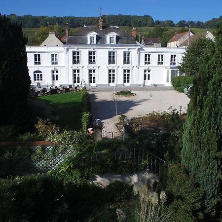 Chateau De La Marjolaine Эссом-сюр-Марн Экстерьер фото